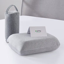 Lade das Bild in den Galerie-Viewer, UTTU Reisekissen