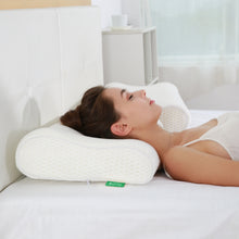 Lade das Bild in den Galerie-Viewer, UTTU Sandwich Kissen