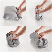 Lade das Bild in den Galerie-Viewer, UTTU Reisekissen