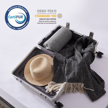 Lade das Bild in den Galerie-Viewer, UTTU Reisekissen